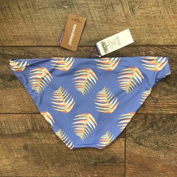 Patagonia Sunamee Palms of My Heart Light Violet Blue Bikini Bottoms Small NWT - Picture 3 of 3
